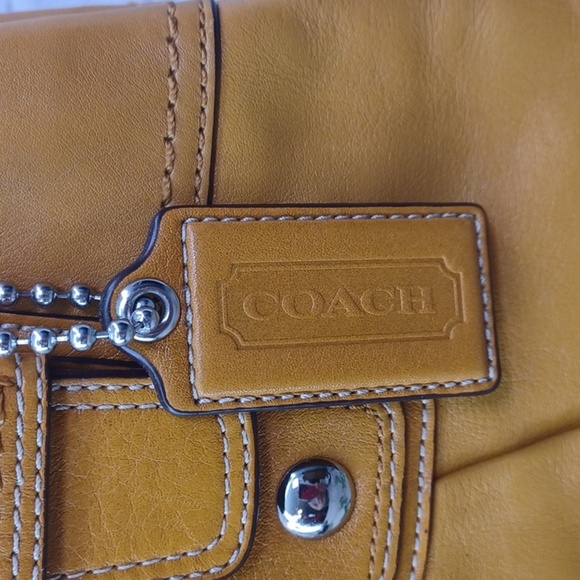Coach F15045 Pleated Soho Y2K Shoulder Bag - Picture 14 of 15